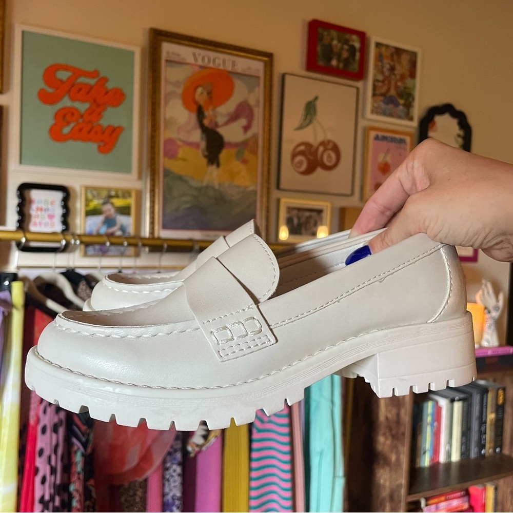 NEW Ivory Vegan Leather Chunky Loafer - Picture 4 of 8